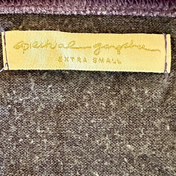 Spiritual Gangster Top - Picture 5 of 5